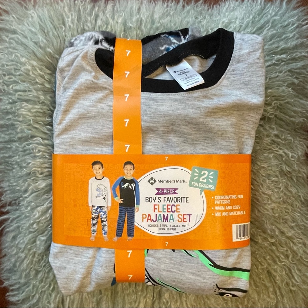 Boys' Favorite Fleece Pajama Set - Gray and Black 2 pack
